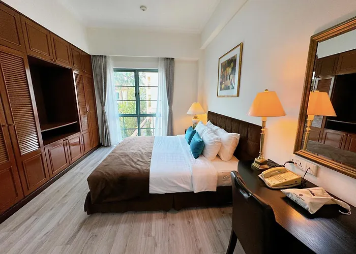 Diamond Westlake Suites